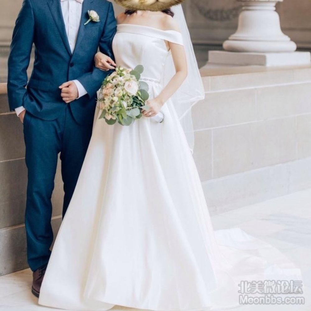 Off-shoulder Satin Wedding dress - White/Off White